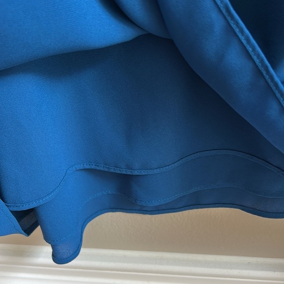 Lilly Pulitzer Blue Double V Neck Flowy Lined Sleeveless Blouse Size XL - Picture 8 of 9